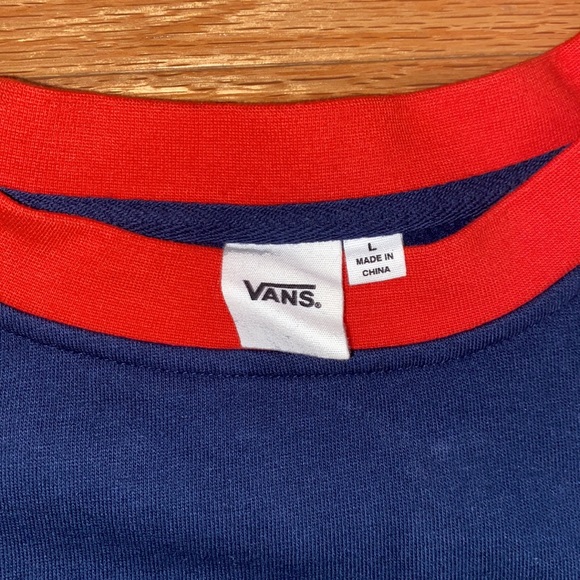 Size L Vans navy cropped crewneck with striped accents - Picture 3 of 4